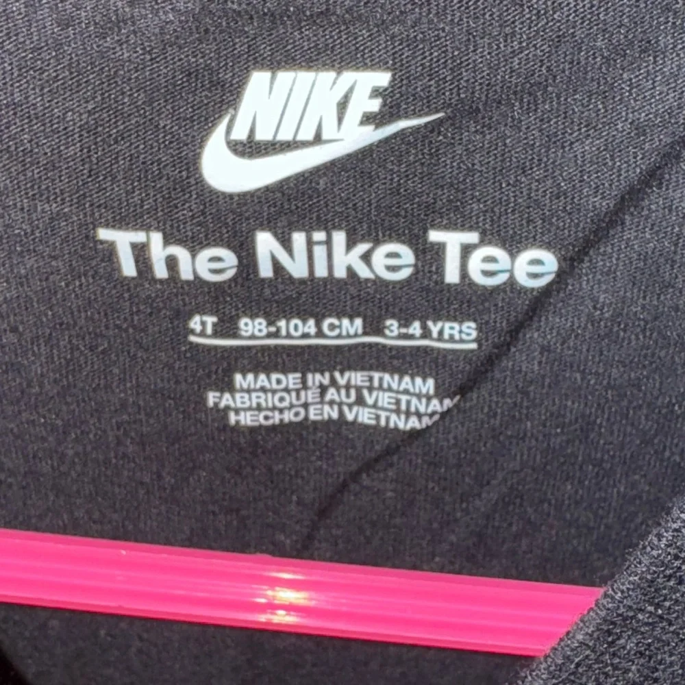 Nike Boys Black Pink Blue Logo Graphic T-Shirt Size 4T